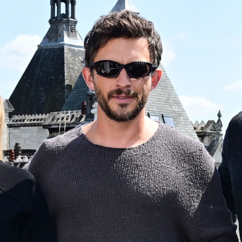 Jonathan Bailey’s Flip-Flop Look for Jurassic World Rebirth
