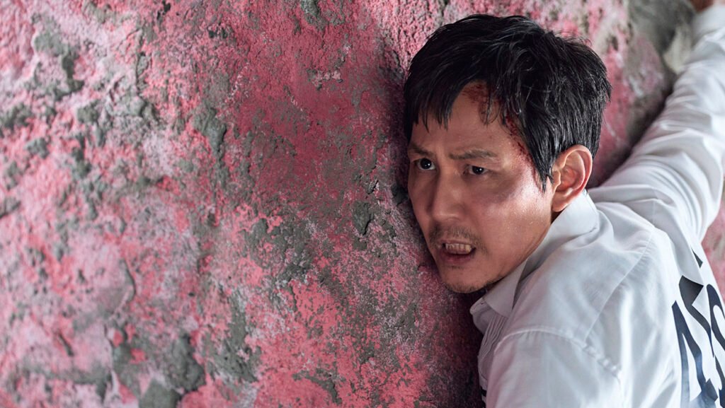 Creator on Fincher Spinoff, Cate Blanchett Cameo