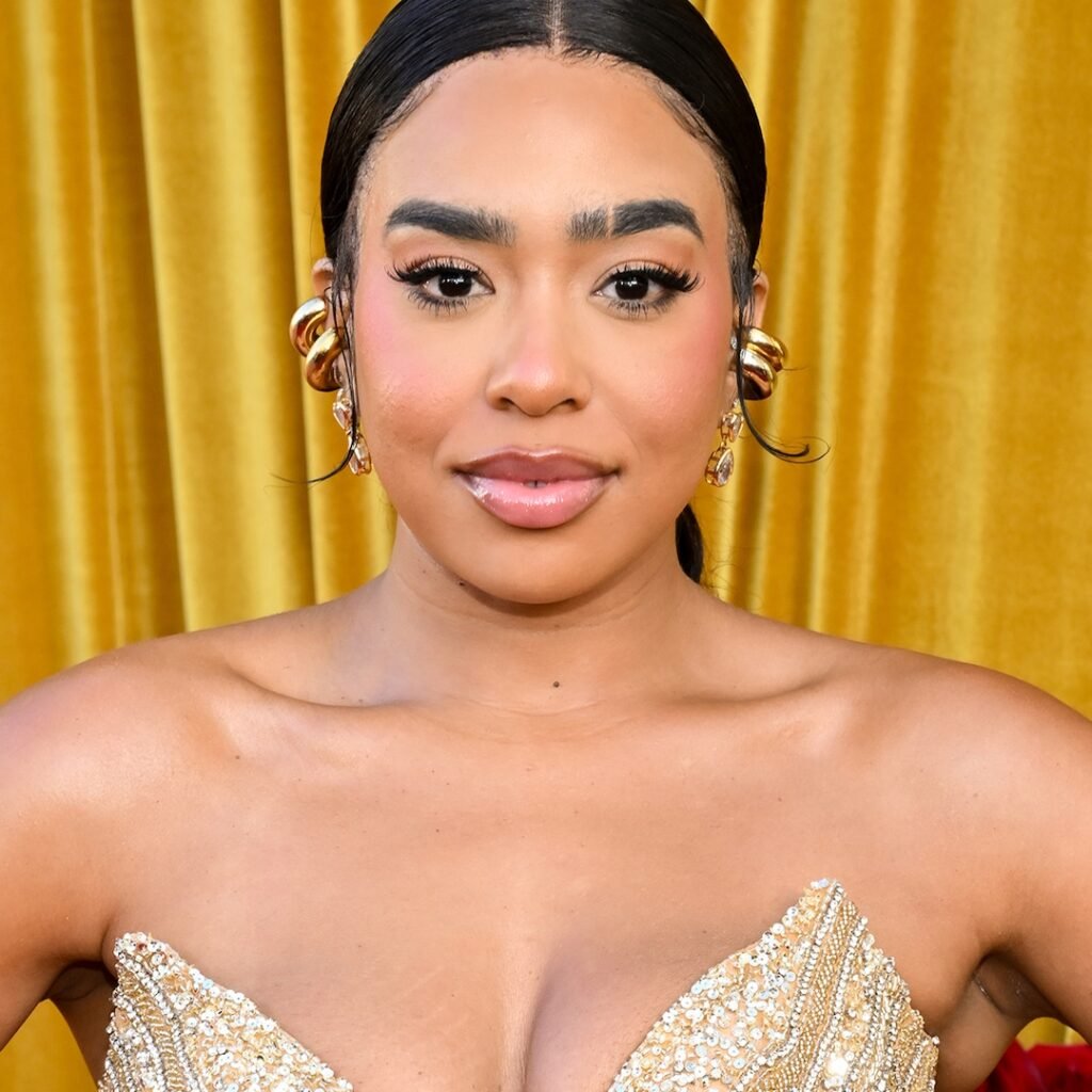 B. Simone Has to Shop at H&M, Cries Over Money