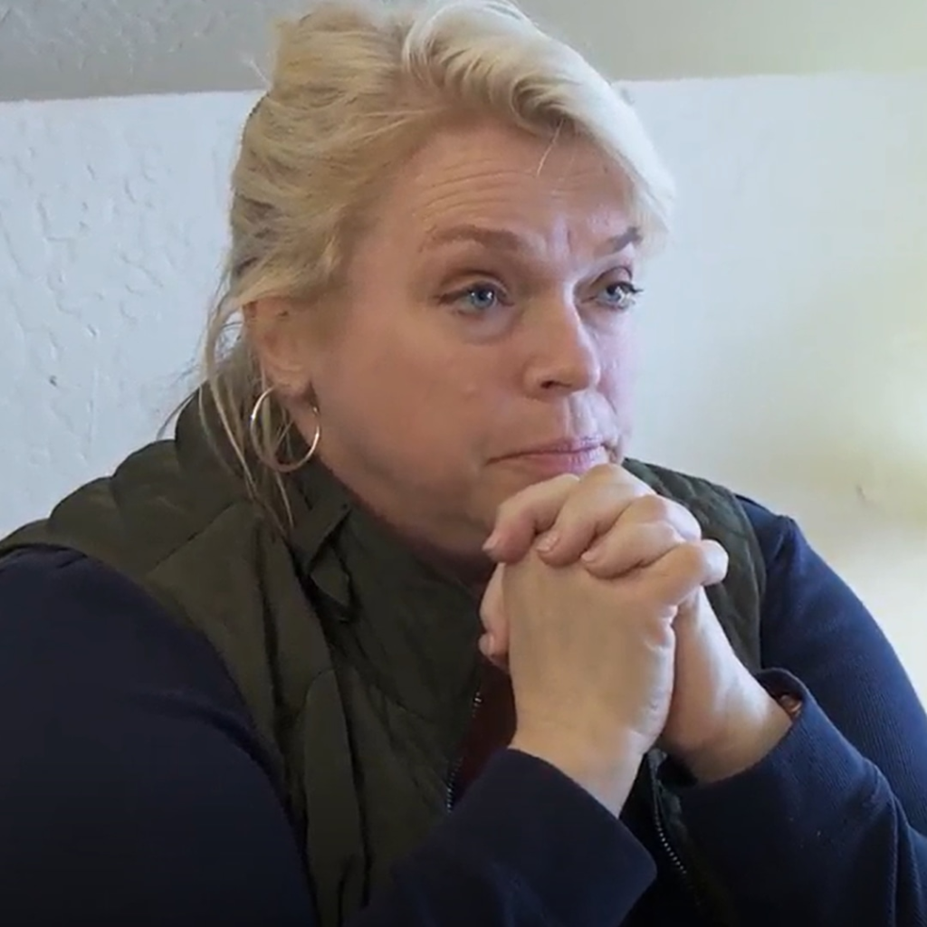 Sister Wives’ Janelle Brown Suggests Kody Brown Is a Narcissist