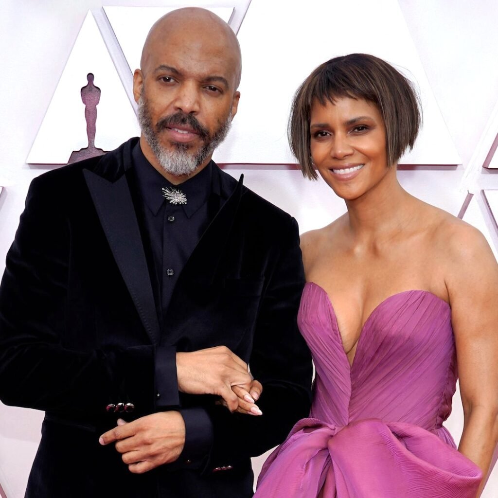 Halle Berry Hasn’t Responded to Van Hunt’s Marriage Proposal