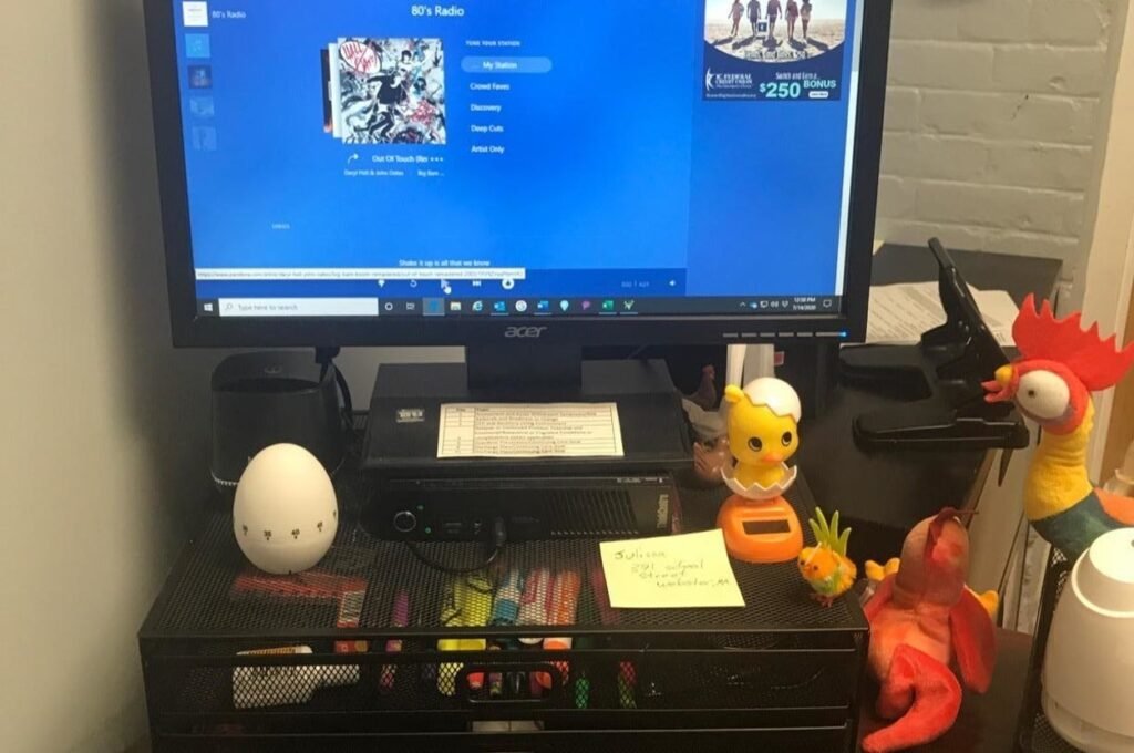 29 Office Products For Anyone Whose Job Is Just “Computer”