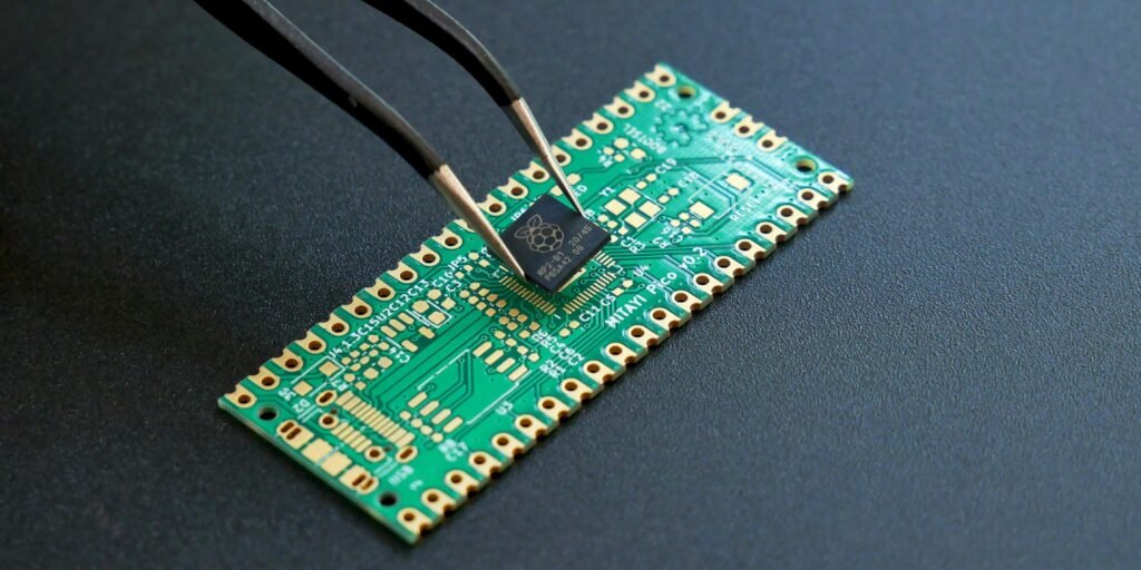 Let markets filter deeptech champions: Investors tell govt at Semicon India